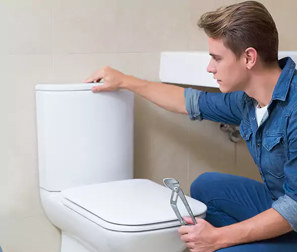 Expert Plumber for Toilet Replacement in San Diego, CA: Schedule Affordable Toilet Replacement Services with Us